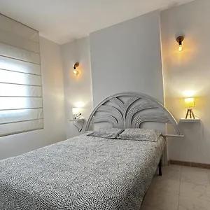apartamento-de-playa-en-santa-margarita-roses.topcostabravahotels.com/